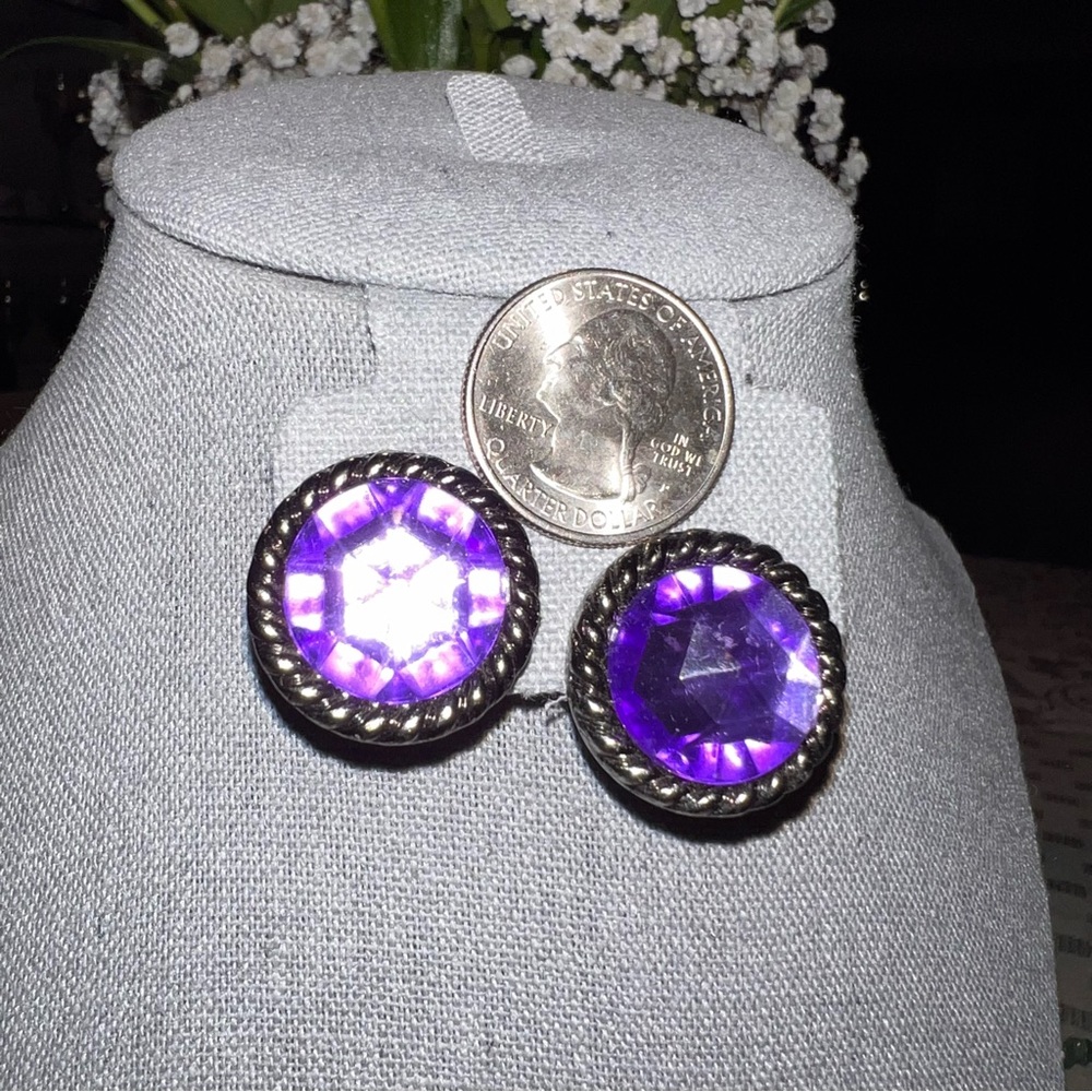 VINTAGE MAGNETIC CLIP~ON EARRINGS!! - Picture 2 of 4
